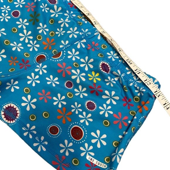 ONE TOOTH 🇨🇦 Swim Shorts Size Medium Fun Pattern Floral - Picture 8 of 15